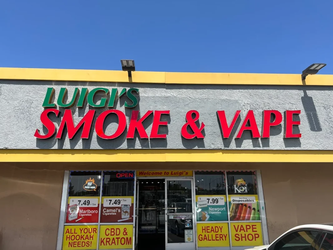 LUIGIS SMOKE SHOP